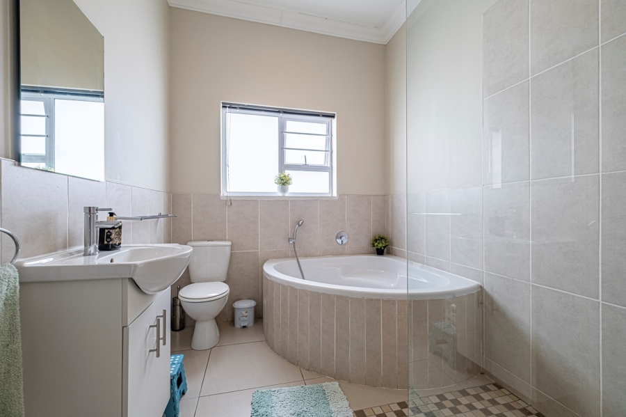 3 Bedroom Property for Sale in Westbrook Eastern Cape